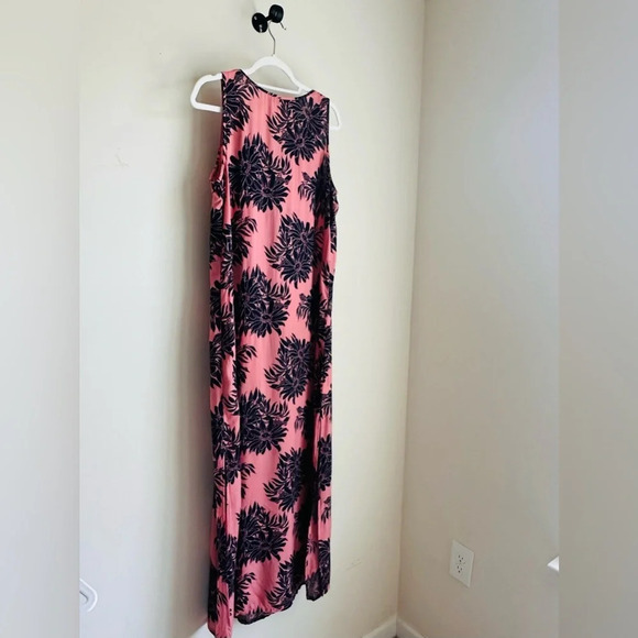 LOFT Sleeveless Maxi Dress - Size Medium - Picture 7 of 12